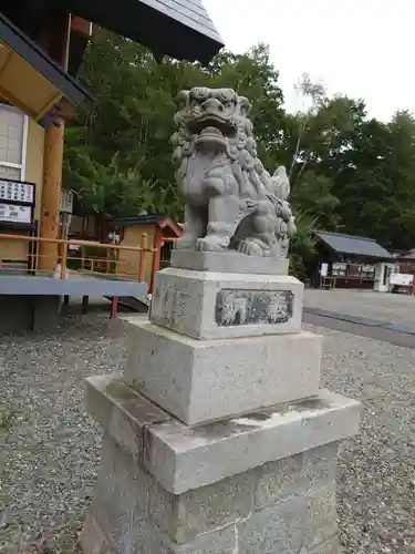 浦幌神社・乳神神社の狛犬