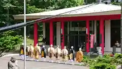 成田山瀧泉寺の建物その他