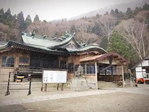 函館八幡宮の本殿