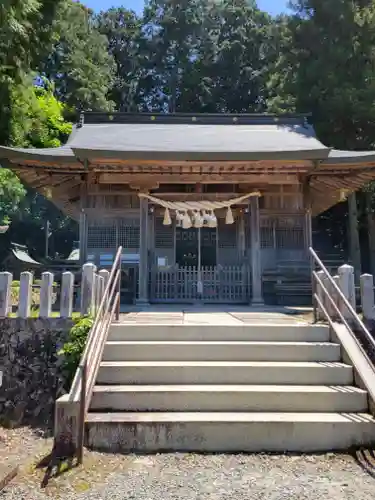 二村神社の本殿・本堂