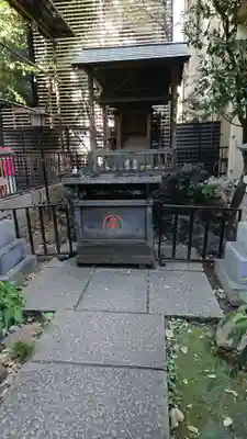 稲荷鬼王神社の末社・摂社