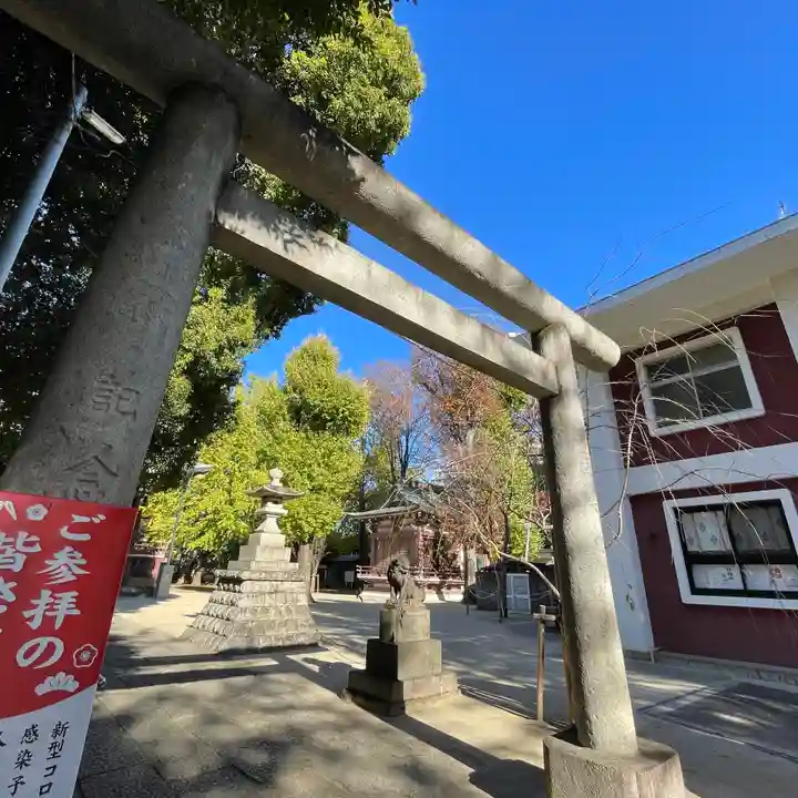 諏訪神社の鳥居