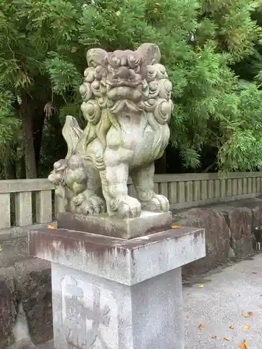 針名神社の狛犬