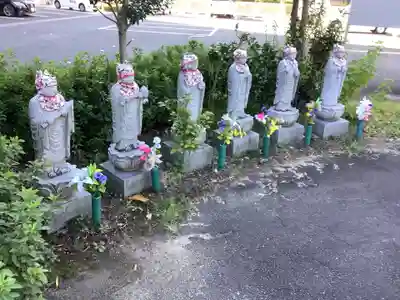 稲荷神社の地蔵