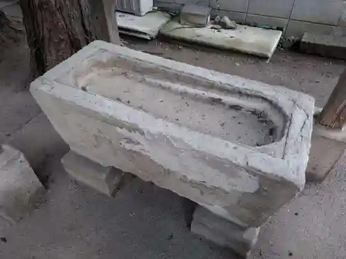 鐘塚稲荷神社の手水舎