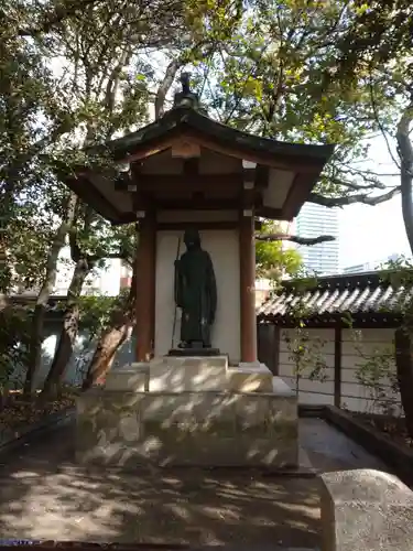 湊川神社の像