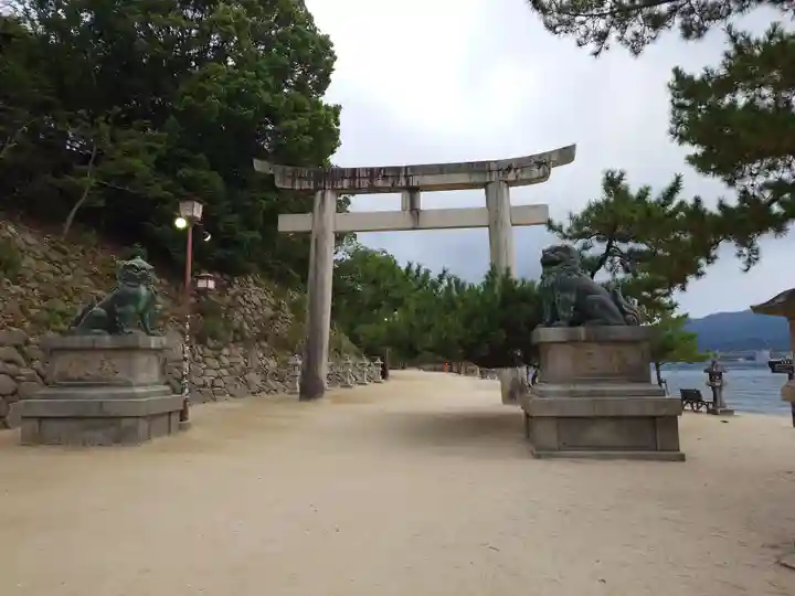 厳島神社(広島県)