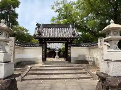 大聖勝軍寺の{uncategorized: "未分類", other: "その他", undefined: "問題あり", building: "その他建物", grave: "お墓", sacred_gate: "鳥居", guardian: "狛犬", statue: "像", buddha: "仏像", history: "歴史", nature: "自然", garden: "庭園", animal: "動物", pagoda: "塔", temizu: "手水舎", mountain_gate: "山門・神門", sanctuary: "本殿・本堂", subordinate: "末社・摂社", art: "芸術", scenery: "景色", jizo: "地蔵", ema: "絵馬", goshuin: "御朱印", omikuji: "おみくじ", items: "授与品その他", amulet: "お守り", goshuincho: "御朱印帳", eats: "食事", festival: "お祭り", votive_dance: "神楽", shichigosan: "七五三参", wedding: "結婚式", experience: "体験その他", initially: "初詣", around: "周辺", anti_infection: "感染症対策"}