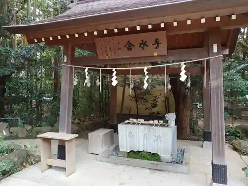 道野辺八幡宮の手水舎