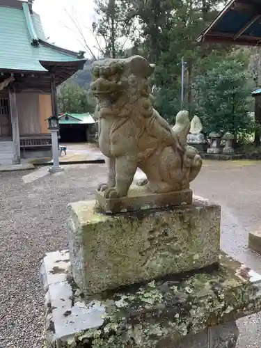 岩井神社の狛犬