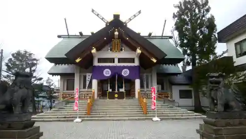 烈々布神社の本殿