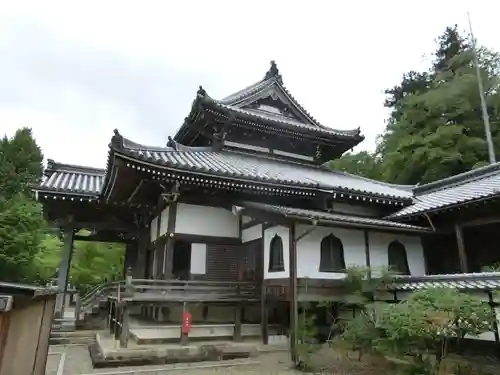 誕生寺の本殿・本堂