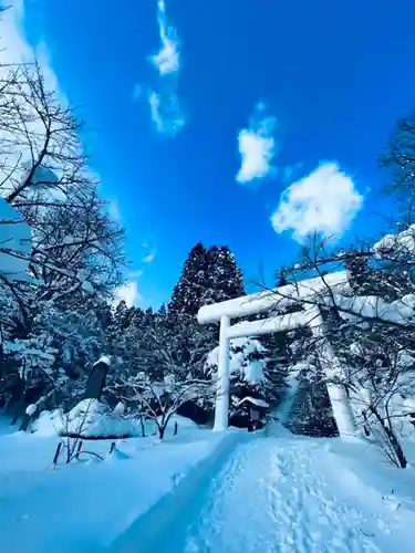 土津神社｜こどもと出世の神さまの鳥居