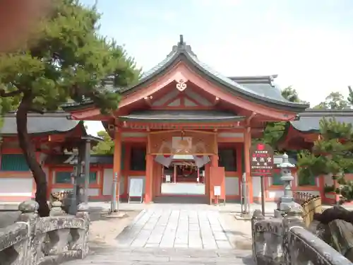 風浪宮の山門・神門