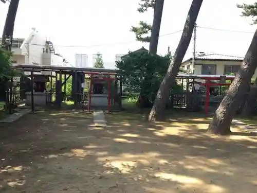 諏訪神社の末社・摂社