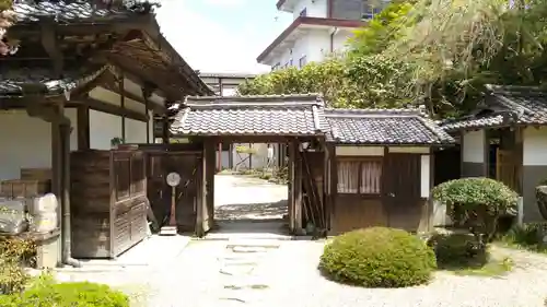 竹林院の山門