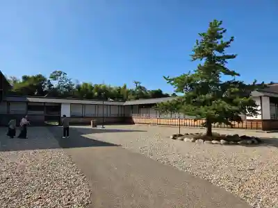 勝興寺の{uncategorized: "未分類", other: "その他", undefined: "問題あり", building: "その他建物", grave: "お墓", sacred_gate: "鳥居", guardian: "狛犬", statue: "像", buddha: "仏像", history: "歴史", nature: "自然", garden: "庭園", animal: "動物", pagoda: "塔", temizu: "手水舎", mountain_gate: "山門・神門", sanctuary: "本殿・本堂", subordinate: "末社・摂社", art: "芸術", scenery: "景色", jizo: "地蔵", ema: "絵馬", goshuin: "御朱印", omikuji: "おみくじ", items: "授与品その他", amulet: "お守り", goshuincho: "御朱印帳", eats: "食事", festival: "お祭り", votive_dance: "神楽", shichigosan: "七五三参", wedding: "結婚式", experience: "体験その他", initially: "初詣", around: "周辺", anti_infection: "感染症対策"}