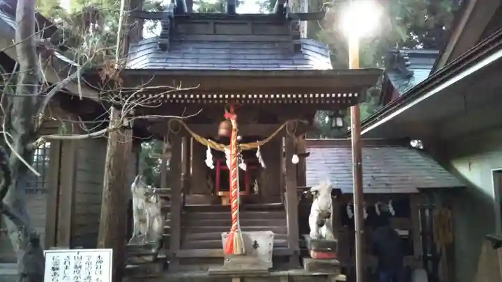 鳥谷崎神社の末社・摂社