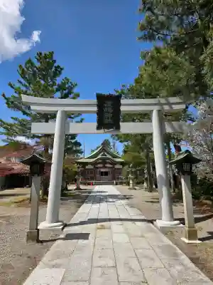 鹿嶋神社の{uncategorized: "未分類", other: "その他", undefined: "問題あり", building: "その他建物", grave: "お墓", sacred_gate: "鳥居", guardian: "狛犬", statue: "像", buddha: "仏像", history: "歴史", nature: "自然", garden: "庭園", animal: "動物", pagoda: "塔", temizu: "手水舎", mountain_gate: "山門・神門", sanctuary: "本殿・本堂", subordinate: "末社・摂社", art: "芸術", scenery: "景色", jizo: "地蔵", ema: "絵馬", goshuin: "御朱印", omikuji: "おみくじ", items: "授与品その他", amulet: "お守り", goshuincho: "御朱印帳", eats: "食事", festival: "お祭り", votive_dance: "神楽", shichigosan: "七五三参", wedding: "結婚式", experience: "体験その他", initially: "初詣", around: "周辺", anti_infection: "感染症対策"}
