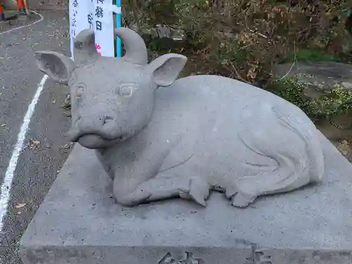 高城神社の像