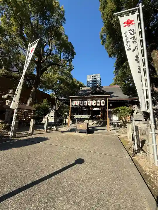 若宮八幡社の{uncategorized: "未分類", other: "その他", undefined: "問題あり", building: "その他建物", grave: "お墓", sacred_gate: "鳥居", guardian: "狛犬", statue: "像", buddha: "仏像", history: "歴史", nature: "自然", garden: "庭園", animal: "動物", pagoda: "塔", temizu: "手水舎", mountain_gate: "山門・神門", sanctuary: "本殿・本堂", subordinate: "末社・摂社", art: "芸術", scenery: "景色", jizo: "地蔵", ema: "絵馬", goshuin: "御朱印", omikuji: "おみくじ", items: "授与品その他", amulet: "お守り", goshuincho: "御朱印帳", eats: "食事", festival: "お祭り", votive_dance: "神楽", shichigosan: "七五三参", wedding: "結婚式", experience: "体験その他", initially: "初詣", around: "周辺", anti_infection: "感染症対策"}