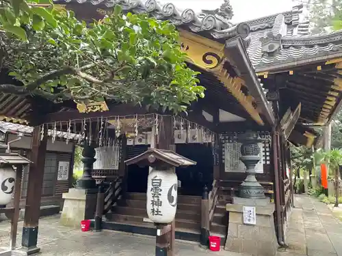 白雲神社の本殿・本堂