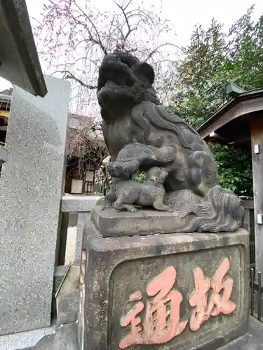 牛天神北野神社の狛犬