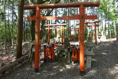 磐栄稲荷宮の末社・摂社