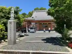 円通寺の本殿