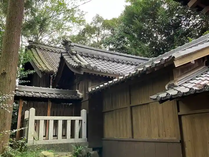 南宮御旅神社の本殿・本堂