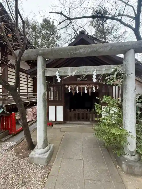 馬橋稲荷神社の{uncategorized: "未分類", other: "その他", undefined: "問題あり", building: "その他建物", grave: "お墓", sacred_gate: "鳥居", guardian: "狛犬", statue: "像", buddha: "仏像", history: "歴史", nature: "自然", garden: "庭園", animal: "動物", pagoda: "塔", temizu: "手水舎", mountain_gate: "山門・神門", sanctuary: "本殿・本堂", subordinate: "末社・摂社", art: "芸術", scenery: "景色", jizo: "地蔵", ema: "絵馬", goshuin: "御朱印", omikuji: "おみくじ", items: "授与品その他", amulet: "お守り", goshuincho: "御朱印帳", eats: "食事", festival: "お祭り", votive_dance: "神楽", shichigosan: "七五三参", wedding: "結婚式", experience: "体験その他", initially: "初詣", around: "周辺", anti_infection: "感染症対策"}