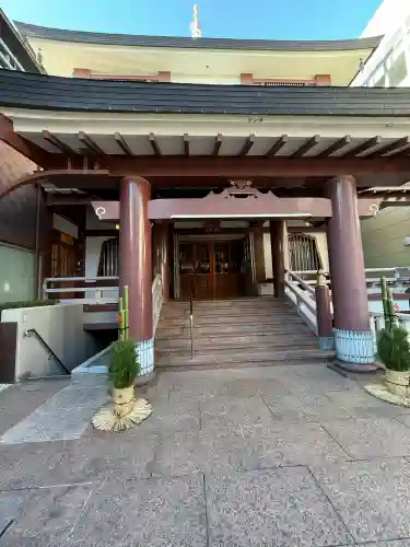 宗慶寺の{uncategorized: "未分類", other: "その他", undefined: "問題あり", building: "その他建物", grave: "お墓", sacred_gate: "鳥居", guardian: "狛犬", statue: "像", buddha: "仏像", history: "歴史", nature: "自然", garden: "庭園", animal: "動物", pagoda: "塔", temizu: "手水舎", mountain_gate: "山門・神門", sanctuary: "本殿・本堂", subordinate: "末社・摂社", art: "芸術", scenery: "景色", jizo: "地蔵", ema: "絵馬", goshuin: "御朱印", omikuji: "おみくじ", items: "授与品その他", amulet: "お守り", goshuincho: "御朱印帳", eats: "食事", festival: "お祭り", votive_dance: "神楽", shichigosan: "七五三参", wedding: "結婚式", experience: "体験その他", initially: "初詣", around: "周辺", anti_infection: "感染症対策"}