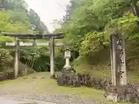 吉野神宮の{uncategorized: "未分類", other: "その他", undefined: "問題あり", building: "その他建物", grave: "お墓", sacred_gate: "鳥居", guardian: "狛犬", statue: "像", buddha: "仏像", history: "歴史", nature: "自然", garden: "庭園", animal: "動物", pagoda: "塔", temizu: "手水舎", mountain_gate: "山門・神門", sanctuary: "本殿・本堂", subordinate: "末社・摂社", art: "芸術", scenery: "景色", jizo: "地蔵", ema: "絵馬", goshuin: "御朱印", omikuji: "おみくじ", items: "授与品その他", amulet: "お守り", goshuincho: "御朱印帳", eats: "食事", festival: "お祭り", votive_dance: "神楽", shichigosan: "七五三参", wedding: "結婚式", experience: "体験その他", initially: "初詣", around: "周辺", anti_infection: "感染症対策"}
