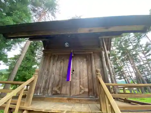 鬼越蒼前神社の建物その他