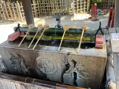 越ヶ谷久伊豆神社の手水舎
