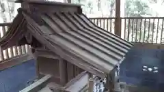 諏訪神社の本殿