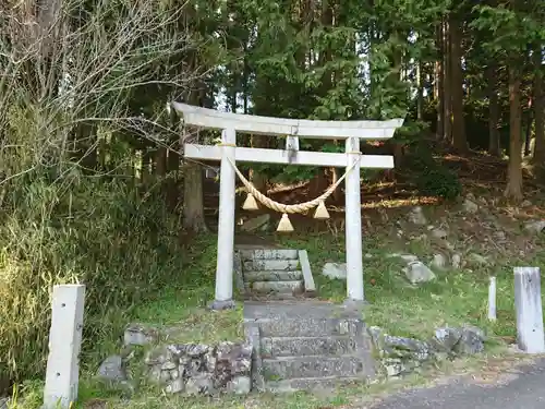 稲荷社の鳥居