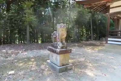 多賀雄神社の狛犬
