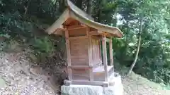 真南条下稲荷神社の建物その他