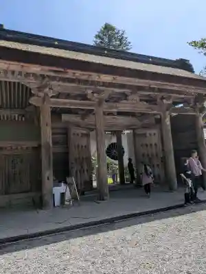 熊野本宮大社の{uncategorized: "未分類", other: "その他", undefined: "問題あり", building: "その他建物", grave: "お墓", sacred_gate: "鳥居", guardian: "狛犬", statue: "像", buddha: "仏像", history: "歴史", nature: "自然", garden: "庭園", animal: "動物", pagoda: "塔", temizu: "手水舎", mountain_gate: "山門・神門", sanctuary: "本殿・本堂", subordinate: "末社・摂社", art: "芸術", scenery: "景色", jizo: "地蔵", ema: "絵馬", goshuin: "御朱印", omikuji: "おみくじ", items: "授与品その他", amulet: "お守り", goshuincho: "御朱印帳", eats: "食事", festival: "お祭り", votive_dance: "神楽", shichigosan: "七五三参", wedding: "結婚式", experience: "体験その他", initially: "初詣", around: "周辺", anti_infection: "感染症対策"}