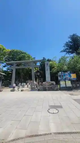 鹿島神宮の{uncategorized: "未分類", other: "その他", undefined: "問題あり", building: "その他建物", grave: "お墓", sacred_gate: "鳥居", guardian: "狛犬", statue: "像", buddha: "仏像", history: "歴史", nature: "自然", garden: "庭園", animal: "動物", pagoda: "塔", temizu: "手水舎", mountain_gate: "山門・神門", sanctuary: "本殿・本堂", subordinate: "末社・摂社", art: "芸術", scenery: "景色", jizo: "地蔵", ema: "絵馬", goshuin: "御朱印", omikuji: "おみくじ", items: "授与品その他", amulet: "お守り", goshuincho: "御朱印帳", eats: "食事", festival: "お祭り", votive_dance: "神楽", shichigosan: "七五三参", wedding: "結婚式", experience: "体験その他", initially: "初詣", around: "周辺", anti_infection: "感染症対策"}