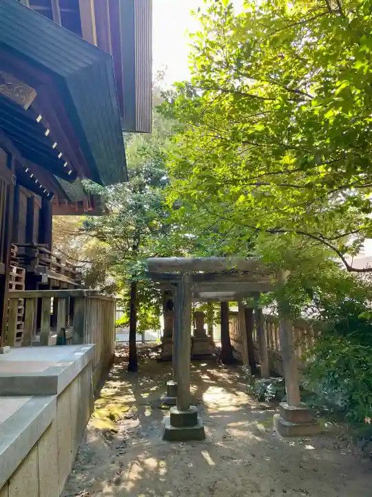 國領神社の{uncategorized: "未分類", other: "その他", undefined: "問題あり", building: "その他建物", grave: "お墓", sacred_gate: "鳥居", guardian: "狛犬", statue: "像", buddha: "仏像", history: "歴史", nature: "自然", garden: "庭園", animal: "動物", pagoda: "塔", temizu: "手水舎", mountain_gate: "山門・神門", sanctuary: "本殿・本堂", subordinate: "末社・摂社", art: "芸術", scenery: "景色", jizo: "地蔵", ema: "絵馬", goshuin: "御朱印", omikuji: "おみくじ", items: "授与品その他", amulet: "お守り", goshuincho: "御朱印帳", eats: "食事", festival: "お祭り", votive_dance: "神楽", shichigosan: "七五三参", wedding: "結婚式", experience: "体験その他", initially: "初詣", around: "周辺", anti_infection: "感染症対策"}