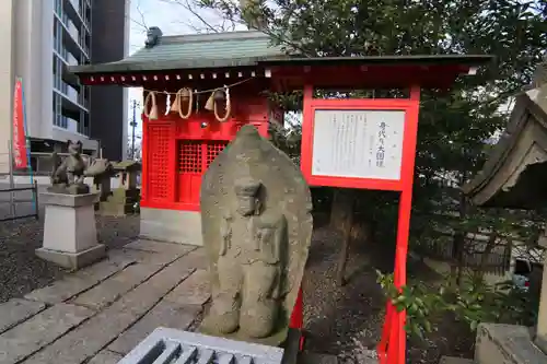 愛宕神社の像