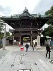 題経寺（柴又帝釈天）の山門