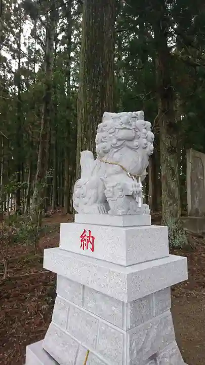 表刀神社の狛犬