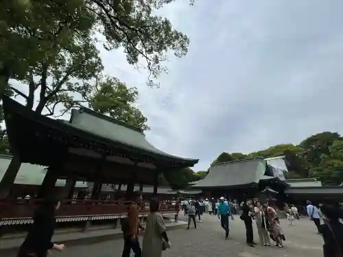 武蔵一宮氷川神社の{uncategorized: "未分類", other: "その他", undefined: "問題あり", building: "その他建物", grave: "お墓", sacred_gate: "鳥居", guardian: "狛犬", statue: "像", buddha: "仏像", history: "歴史", nature: "自然", garden: "庭園", animal: "動物", pagoda: "塔", temizu: "手水舎", mountain_gate: "山門・神門", sanctuary: "本殿・本堂", subordinate: "末社・摂社", art: "芸術", scenery: "景色", jizo: "地蔵", ema: "絵馬", goshuin: "御朱印", omikuji: "おみくじ", items: "授与品その他", amulet: "お守り", goshuincho: "御朱印帳", eats: "食事", festival: "お祭り", votive_dance: "神楽", shichigosan: "七五三参", wedding: "結婚式", experience: "体験その他", initially: "初詣", around: "周辺", anti_infection: "感染症対策"}
