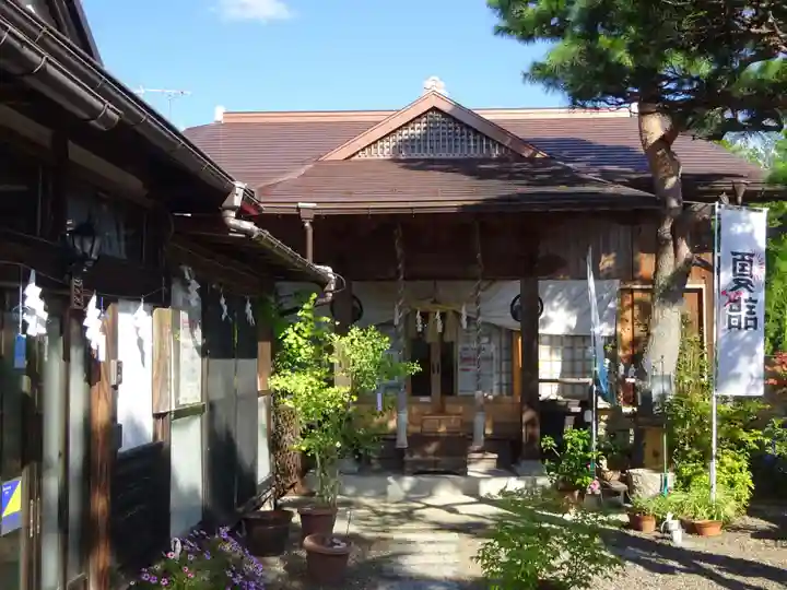 御嶽山神社の本殿・本堂