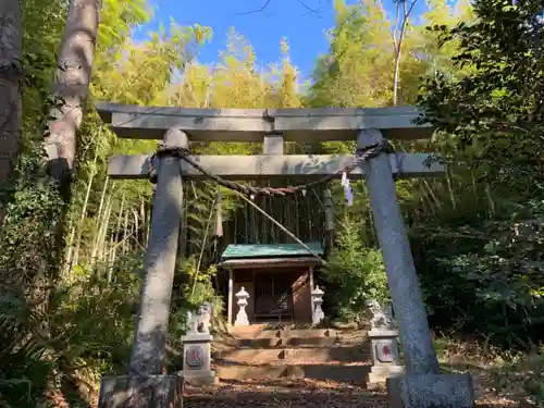 苗鹿神社の鳥居