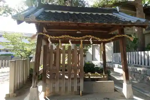 素盞嗚尊神社（江坂神社）の手水舎