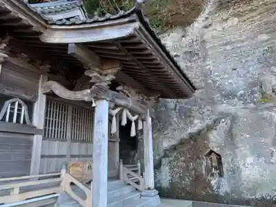 諏訪神社の本殿・本堂